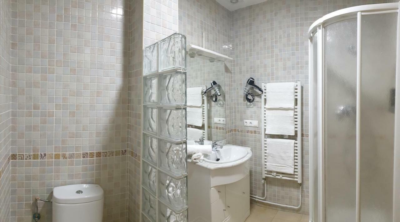 Portales De Pizarro Apartment Bejar